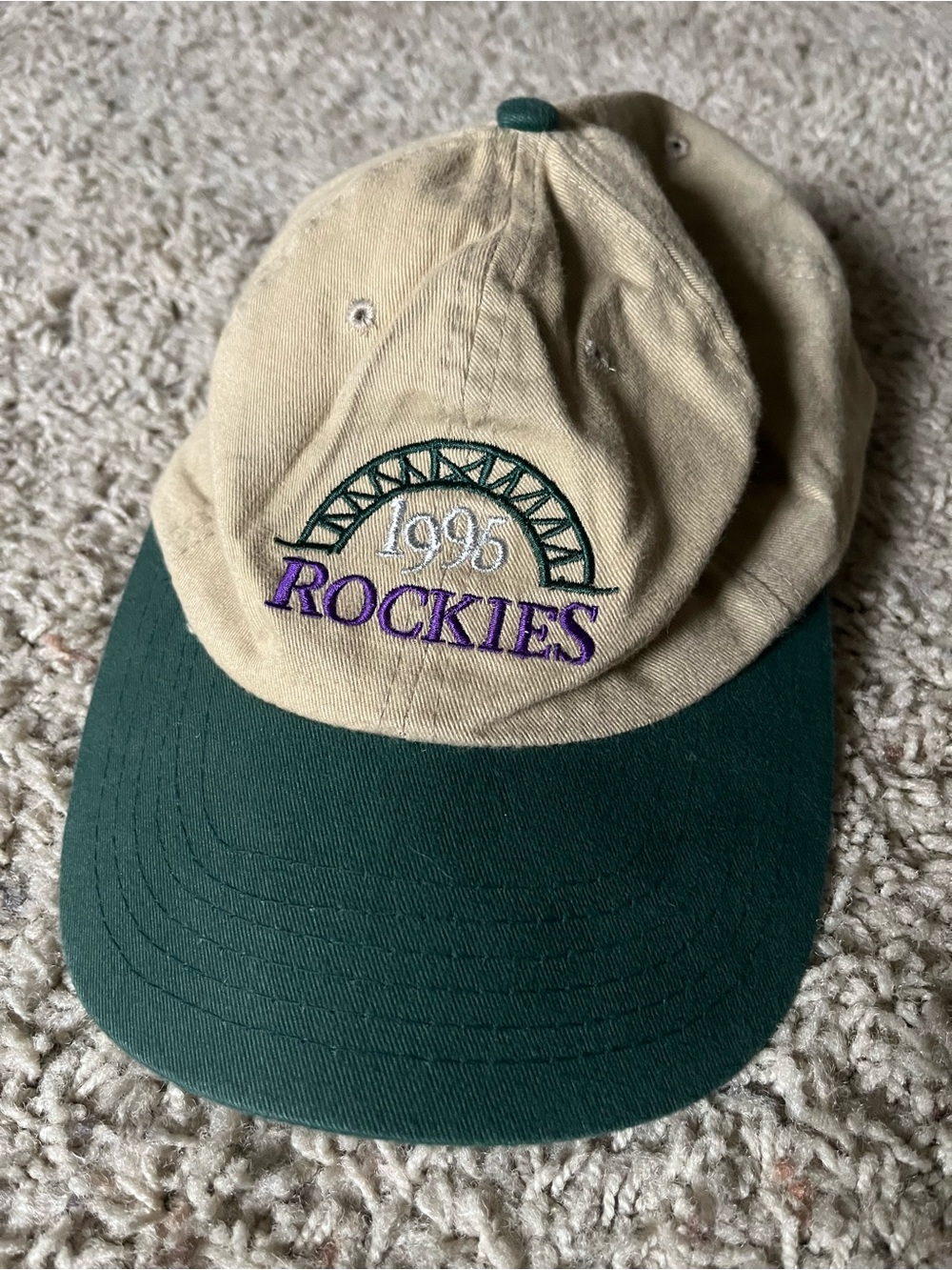 Vintage 1995 Colorado Rockies Embroidered Promo Baseball Cap - Beige & Green